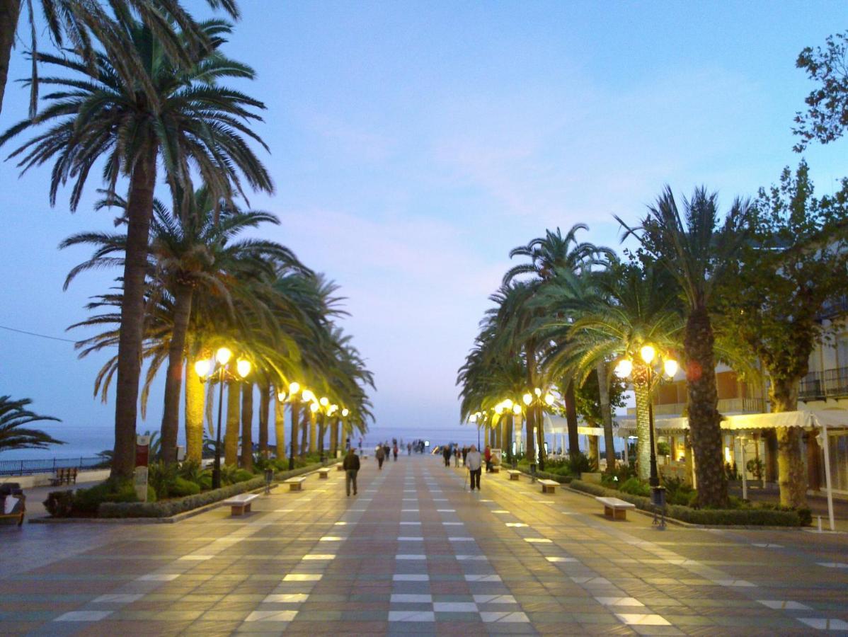 Appartamento R1357 Balcon De Europa Nerja Esterno foto